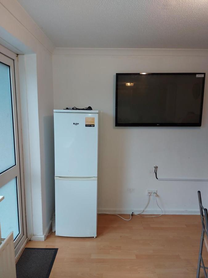 Spacious And Serene Stay Near Milton Keynes Centre Willen Exteriér fotografie