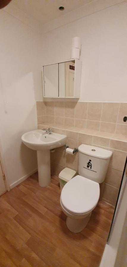 Spacious And Serene Stay Near Milton Keynes Centre Willen Exteriér fotografie