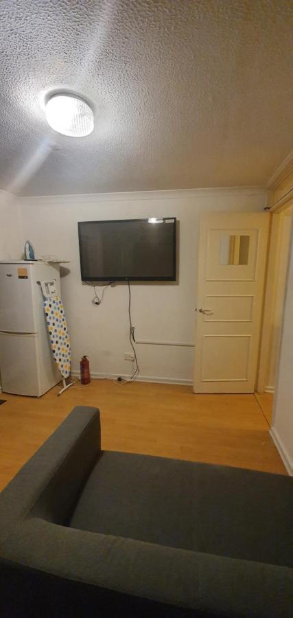 Spacious And Serene Stay Near Milton Keynes Centre Willen Exteriér fotografie