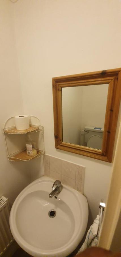Spacious And Serene Stay Near Milton Keynes Centre Willen Exteriér fotografie