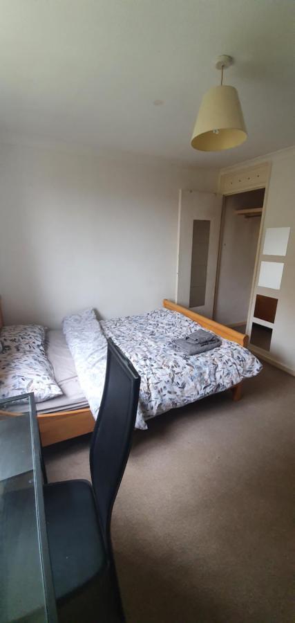 Spacious And Serene Stay Near Milton Keynes Centre Willen Exteriér fotografie